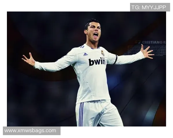 足球球星卡手雷揭秘：揭开幕后故事与职业生涯的精彩瞬间